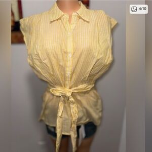NWT Max Studio Cap Sleeve Button Down Size L